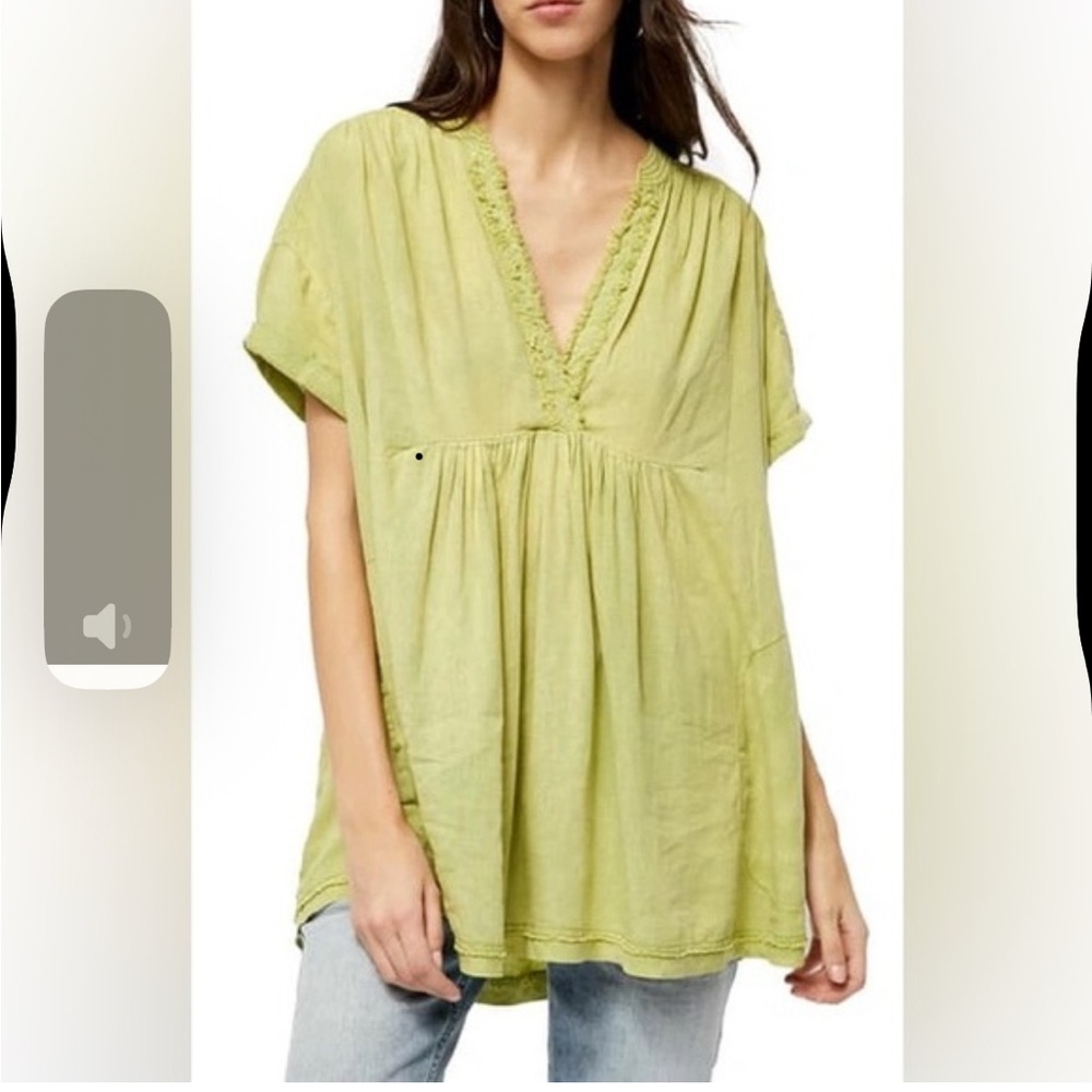 Free People Get Away With Me Tunic in Frosted Fern. Size Small. - Picture 1 of 16